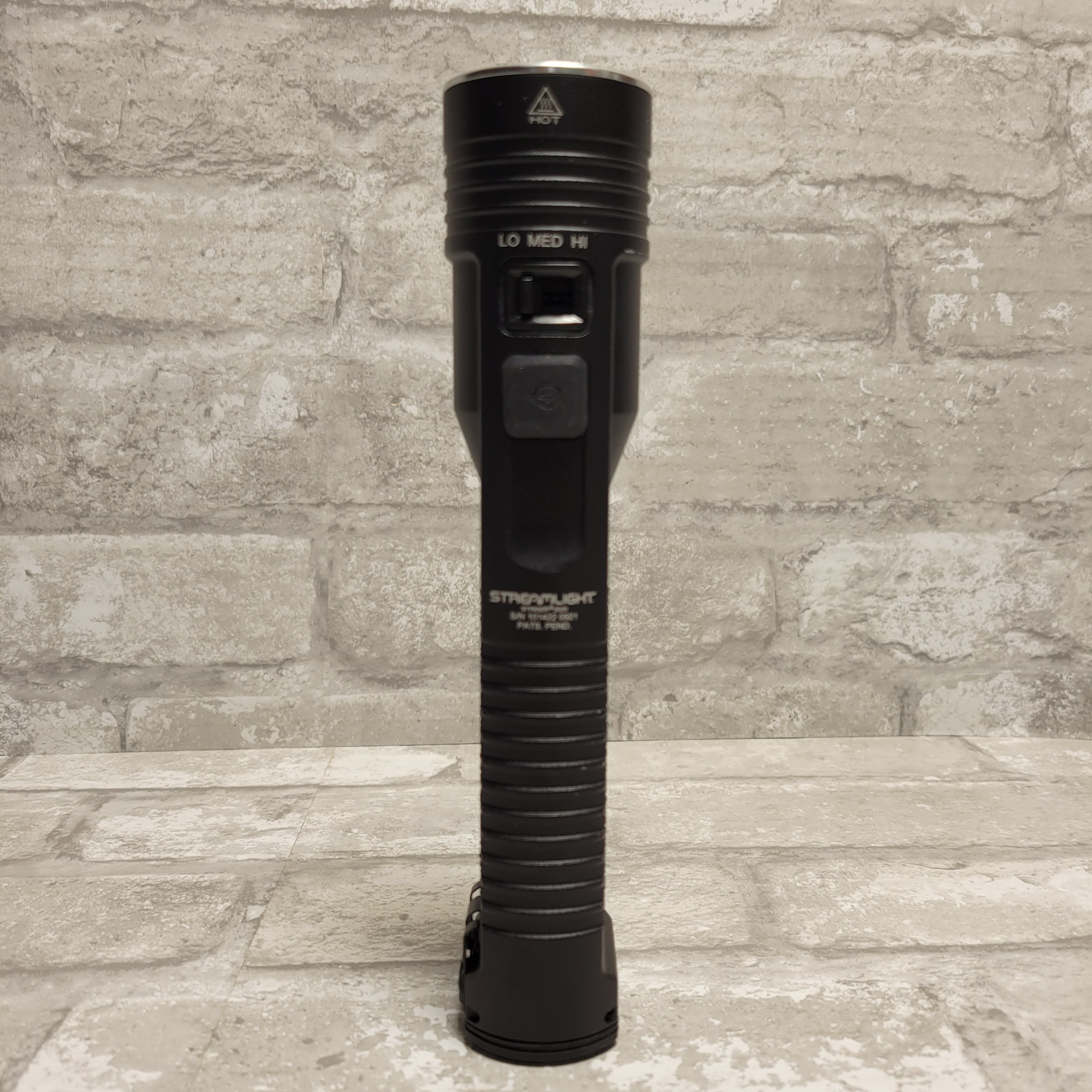 Streamlight Stinger 2020 Rechargeable LED Flashlight *READ DESCRIPTION* (8004036952302)